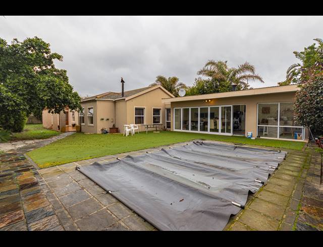 3 BEDROOM FREEHOLD FOR SALE IN PARKLANDS